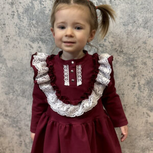 Latvijas stila bordo kleita ar garām piedurknēm